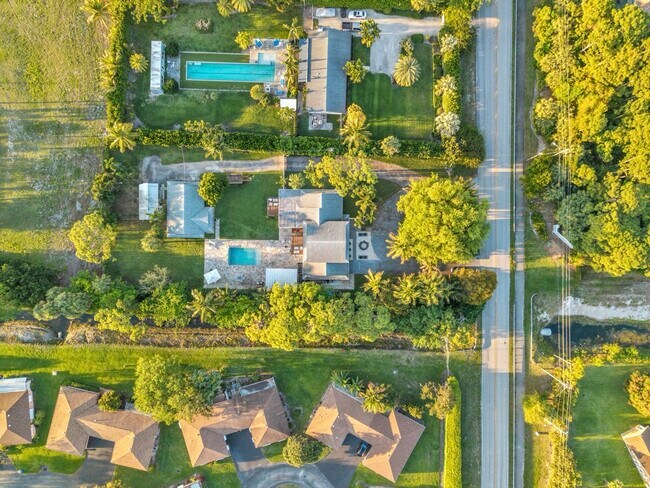 Photo - 13487 Barwick Rd