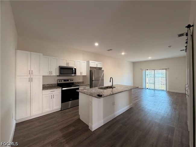 Photo - 454 Grant Blvd