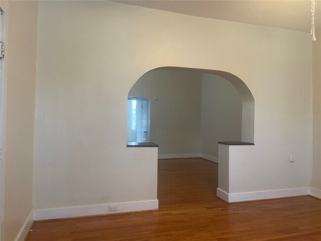 Photo - 4344 Connecticut St