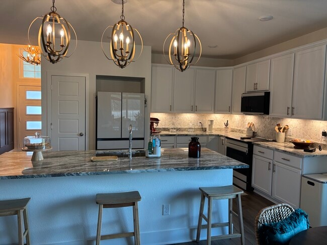 Photo - 1912 Eliel Ln