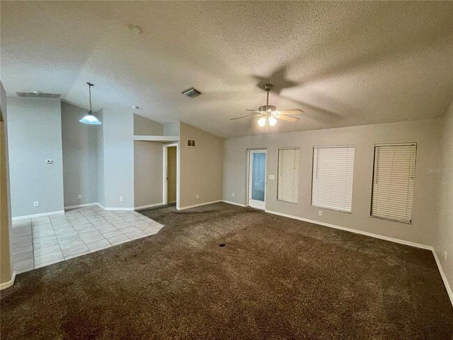 12119 Warwick Cir