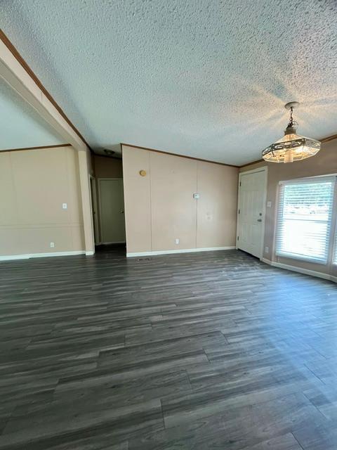 150 Oak Forest Dr