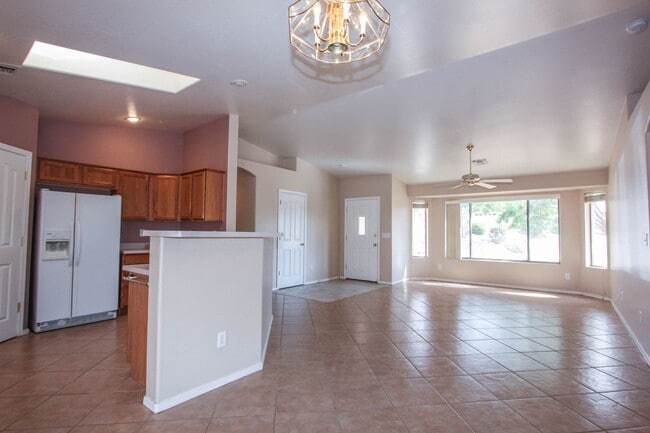 Photo - 7200 Spouse Dr