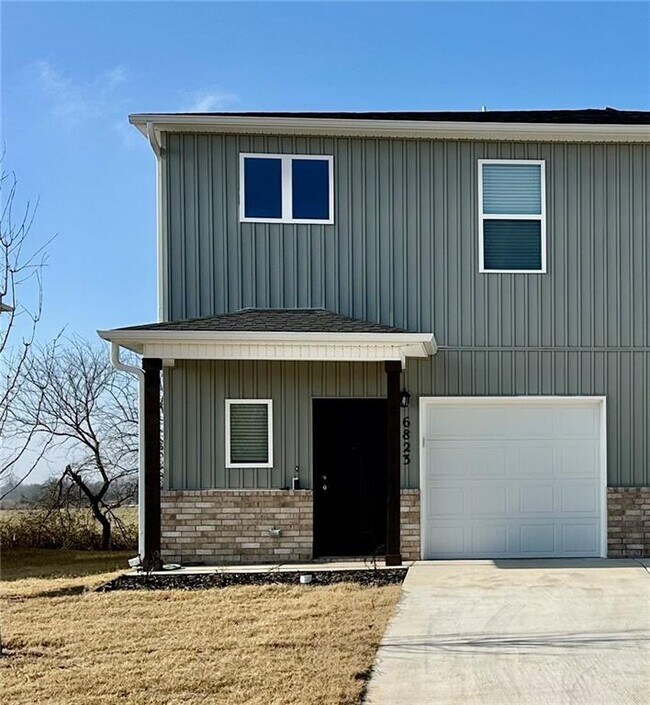 Photo - 6823 Devotion St