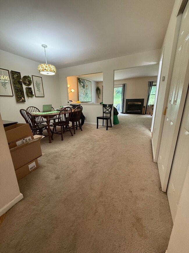 4614 Louise St Claire Dr