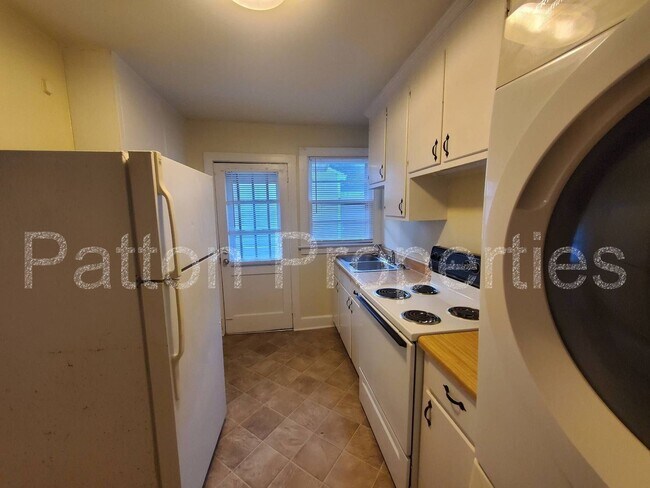 Photo - 700-702 S. Edisto Ave. - Inside CoC - R112... Unit 700