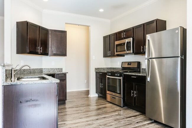 Photo - 5716 Cypress Ln