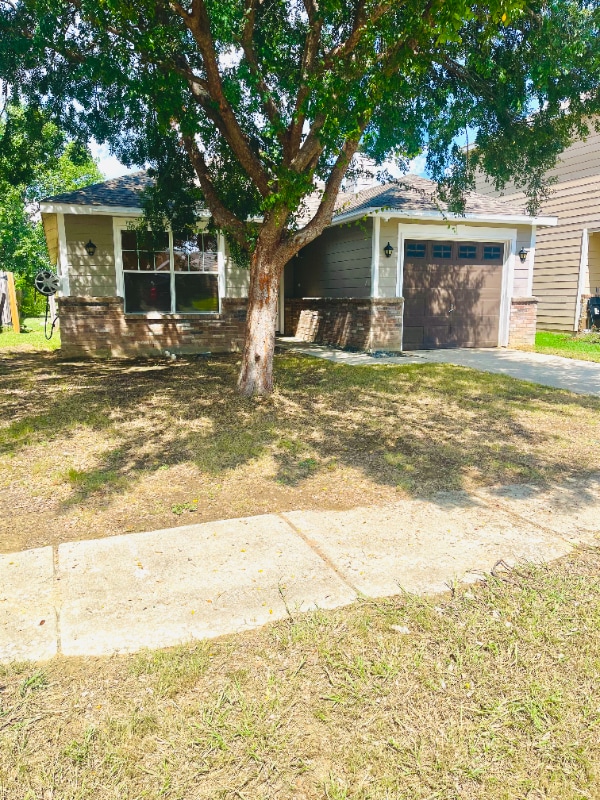 Building Photo - 1737 Vineridge Ln Rental