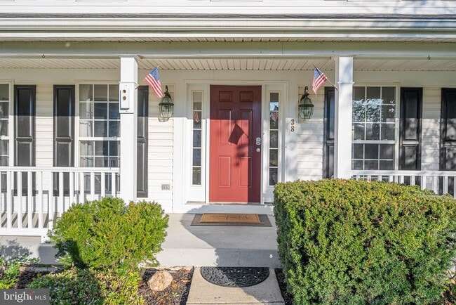 38 Houser Dr