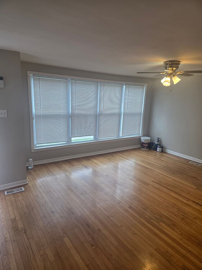Photo - 10306 S Corliss Ave