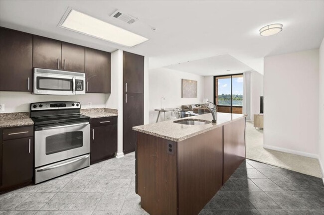 Photo - 1405 S Fern St Unidad SI ID1343852P