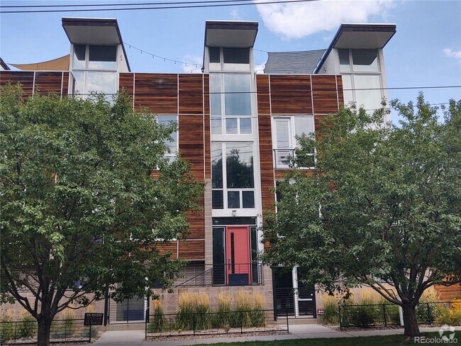 Building Photo - 441 24th St Rental