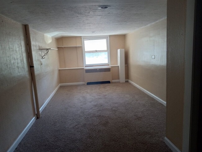 Photo - Spacious 3-Bedroom Home for Rent in Mount Morris!