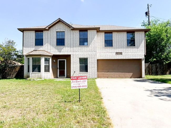 Building Photo - Available NOW!!!! Gorgeous 2 story, 3 bedroom, 2.5 bath, 2 car garage home with garage door opene...