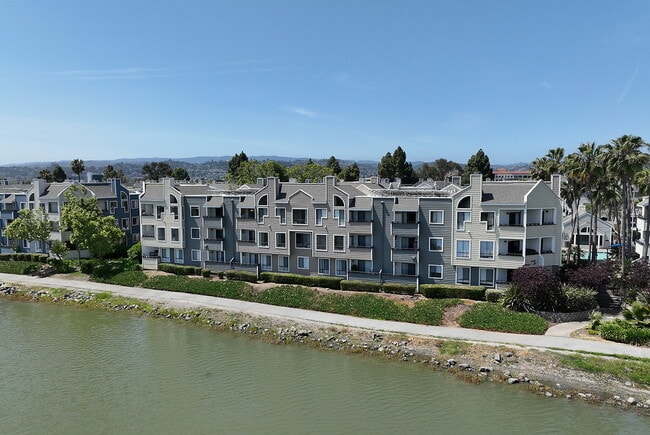 Photo - Lakeshore Landing