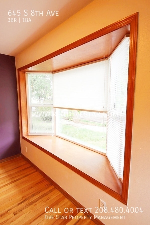 Photo - 645 S 8th Ave