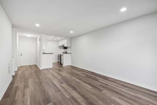 Photo - Woodbriar Apartments