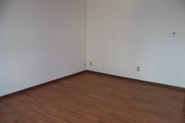 Photo - 111 Pin Oak Dr