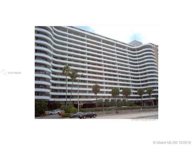 Photo - 5555 Collins Ave Unit 10F