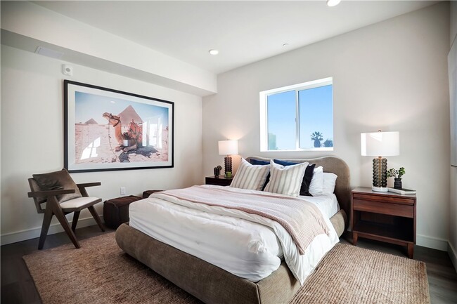 Photo - 5771 Carlton Way Unit 708