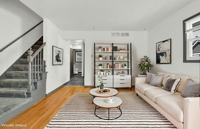 Photo - 6639 Hillside Ln