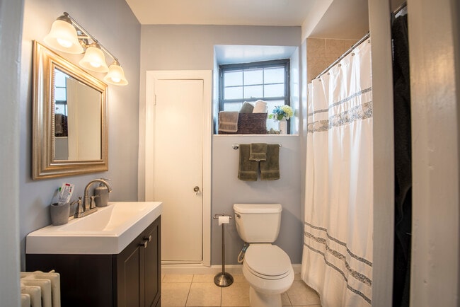 Bathroom - 433 Longfellow St. NW Unit 2