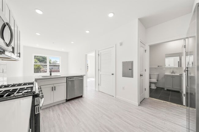 Photo - 51 E Main St Unit 306