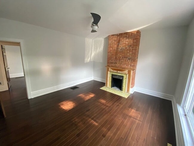 Photo - Pennsylvania Ave 1495-1497 CR Unit 1495 B