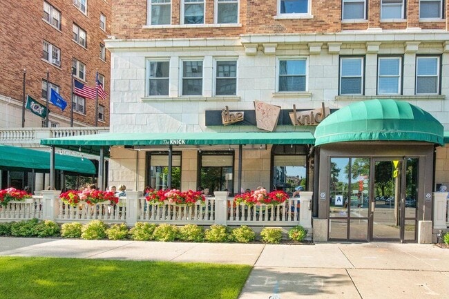 Photo - 1028 E Juneau Ave