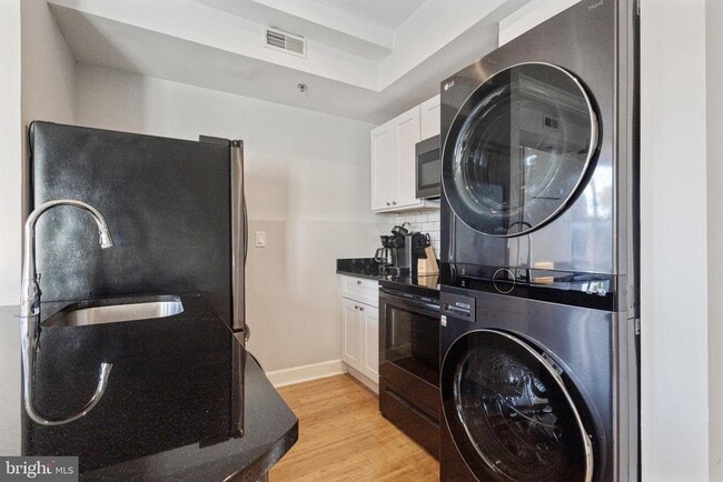 Photo - 180 Main St Unit 202