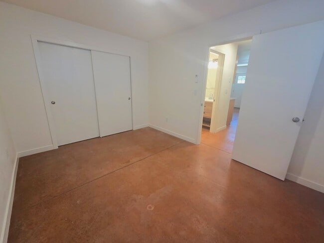 Photo - 534 Putnam St Unit 534 Putnam Ave. #1
