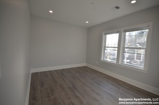 Photo - 120 Kenrick St Unit 1