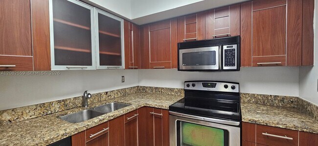 Photo - 3300 NE 191st St Unit LP08