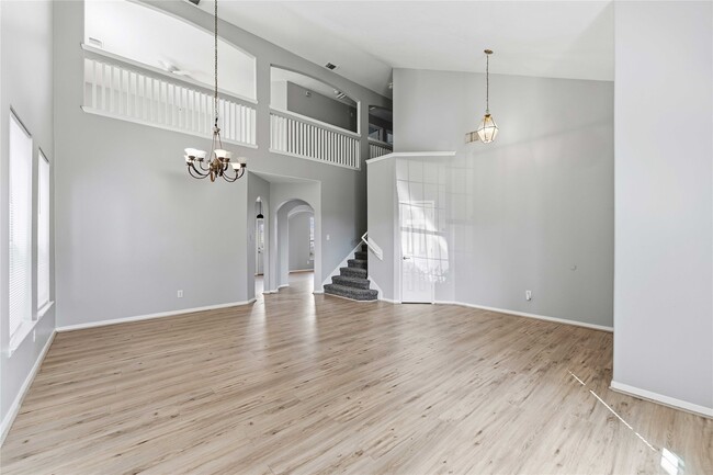 Photo - 3310 Bremerton Falls Dr