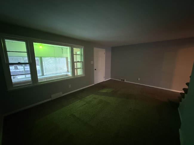 Photo - 6018 Devlin Ave