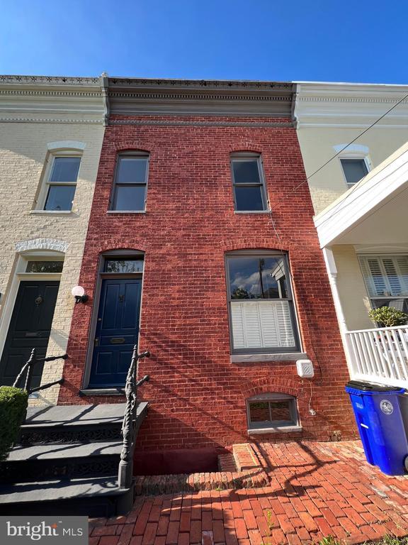 Photo - 103 E 7th St Townhome