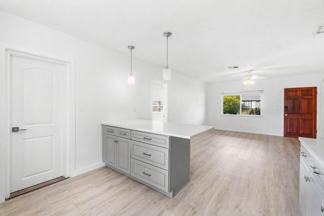 Photo - 5068 Sunrise Blvd