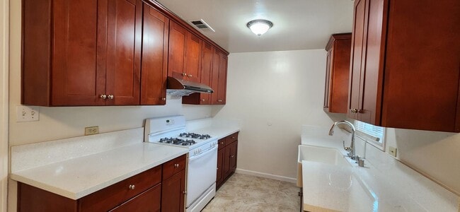 Photo - 1720 Oregon Dr