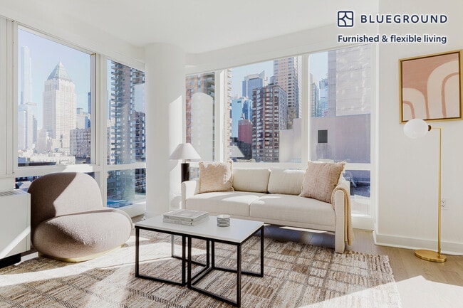 Building Photo - 450 W 42nd St Rental