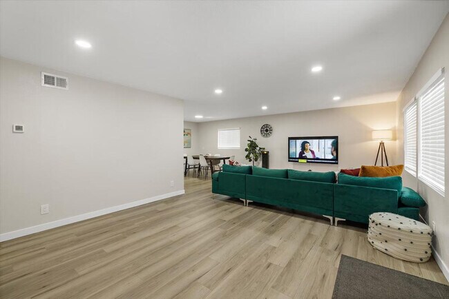 Photo - 2410 W Bruneau Pl Unidad SI ID1491657P