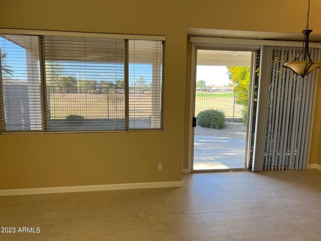 Photo - 924 S Roanoke St