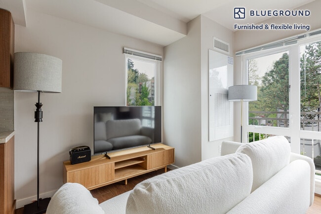 Photo - 10333 Main St Unit FL3-ID838