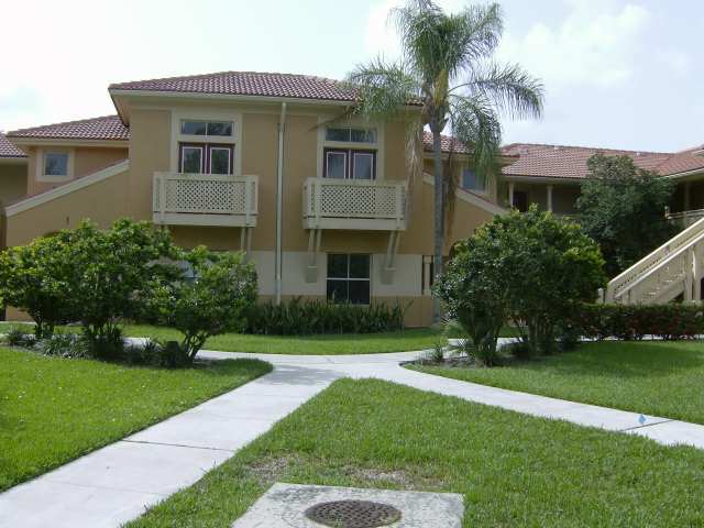 PALM LAKE VILLAS - PALM LAKE VILLAS
