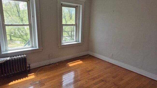 1363 Delaware Ave Unit Flr. 3