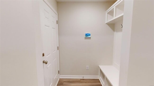 Photo - 172 Laila Wy