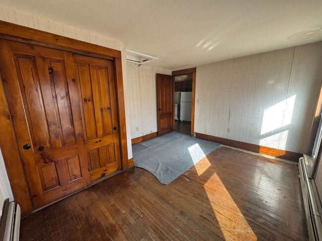 Photo - South Main Street Bethel (438) Unit 3