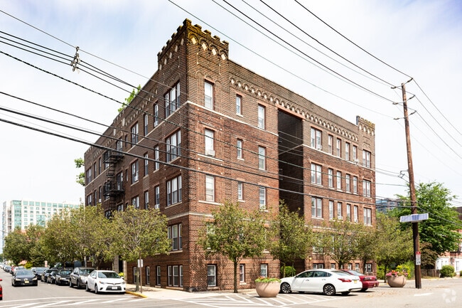 245 LAWTON LLC