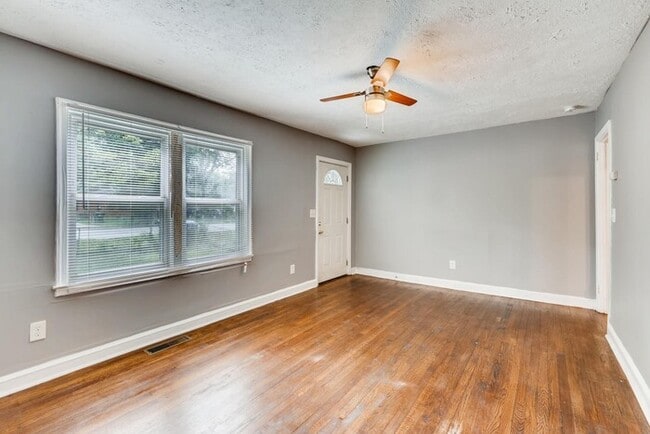 Photo - AGENT SHOWINGS ONLY - All Electric 2 bedro...