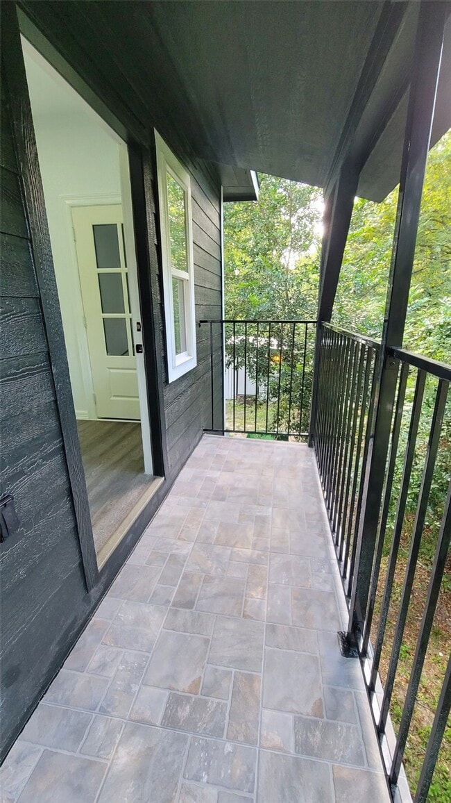 Building Photo - 21324 W Memorial Dr Rental