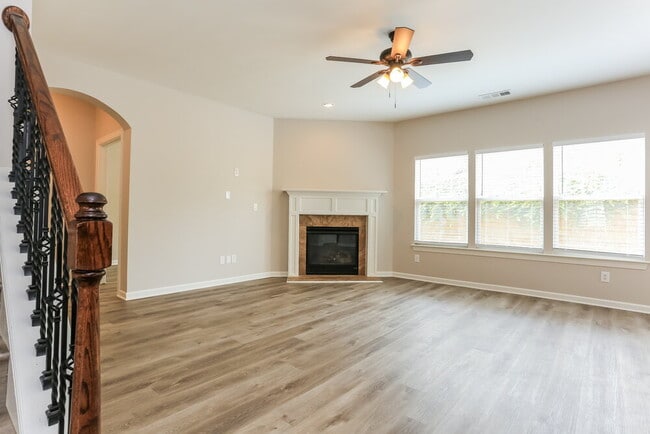 Photo - 7756 Parkside Dr